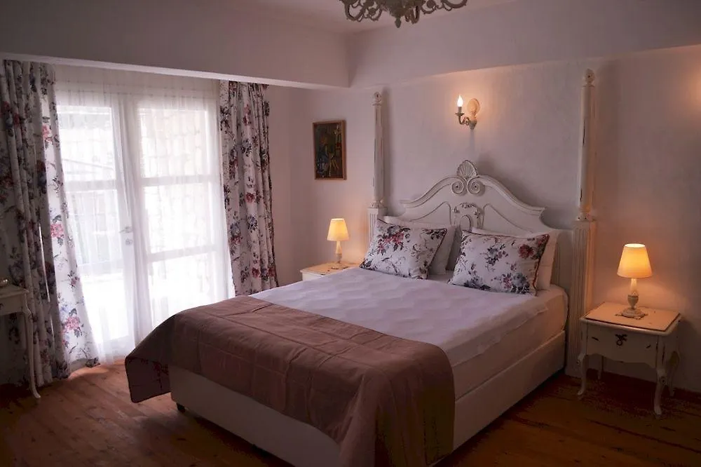 Sari Gelin Alacati Hotel